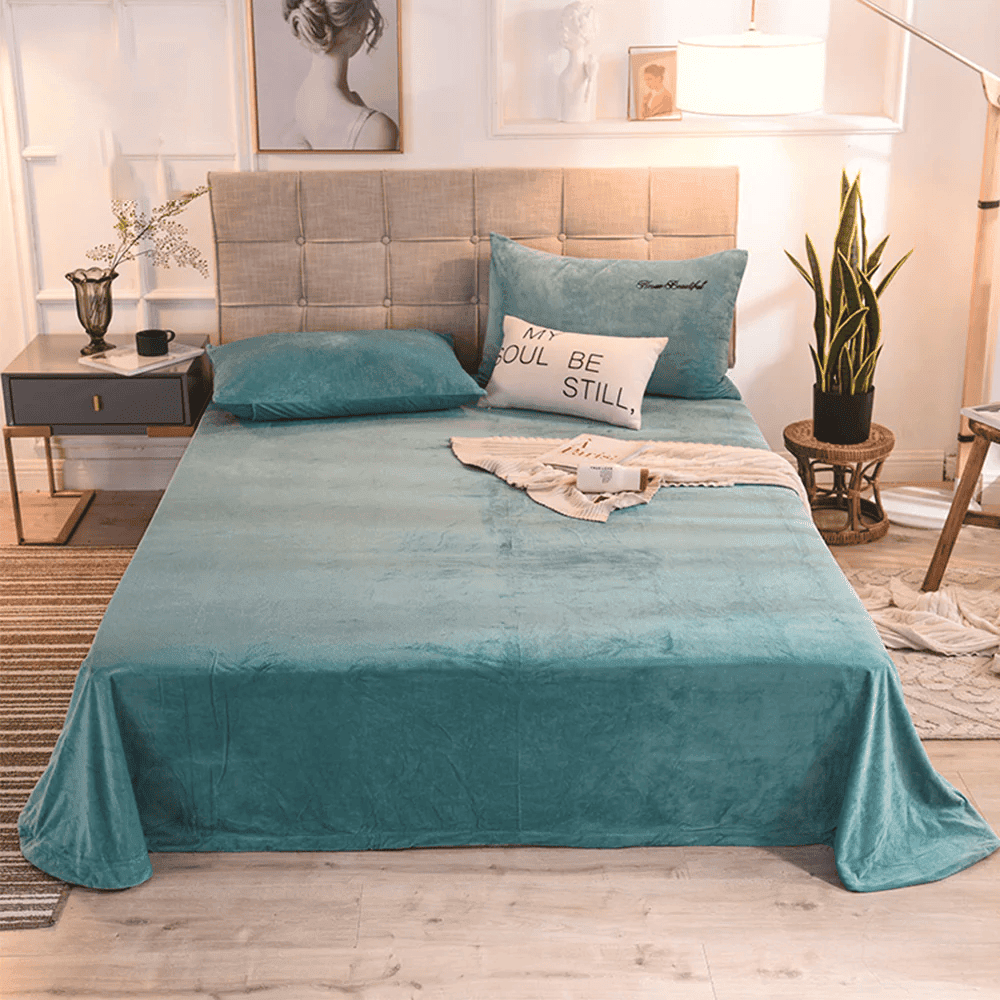 Velvet Bedsheet with 2 pillow covers - Ocean Blue
