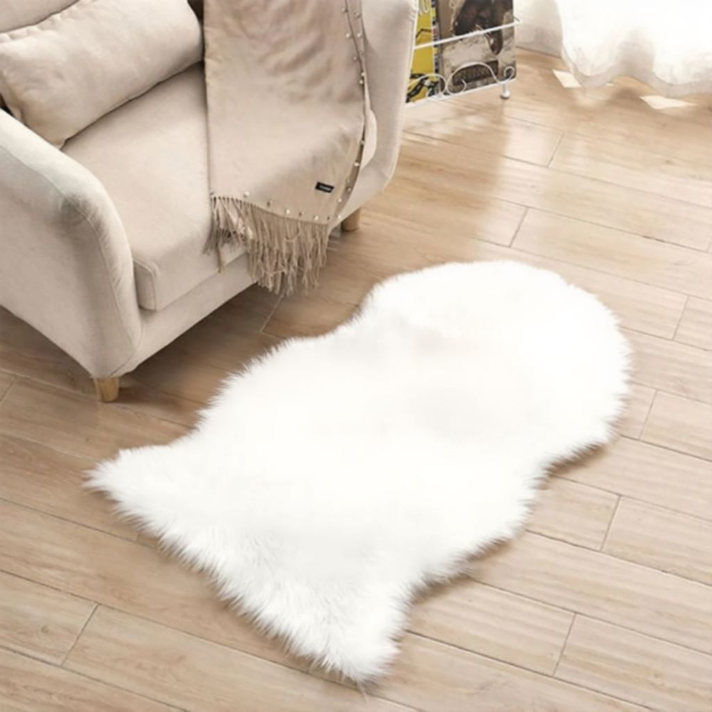 Fluffy Faux Fur Mat - White